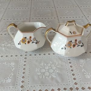 Sugar and creamer 22 karat gold trim